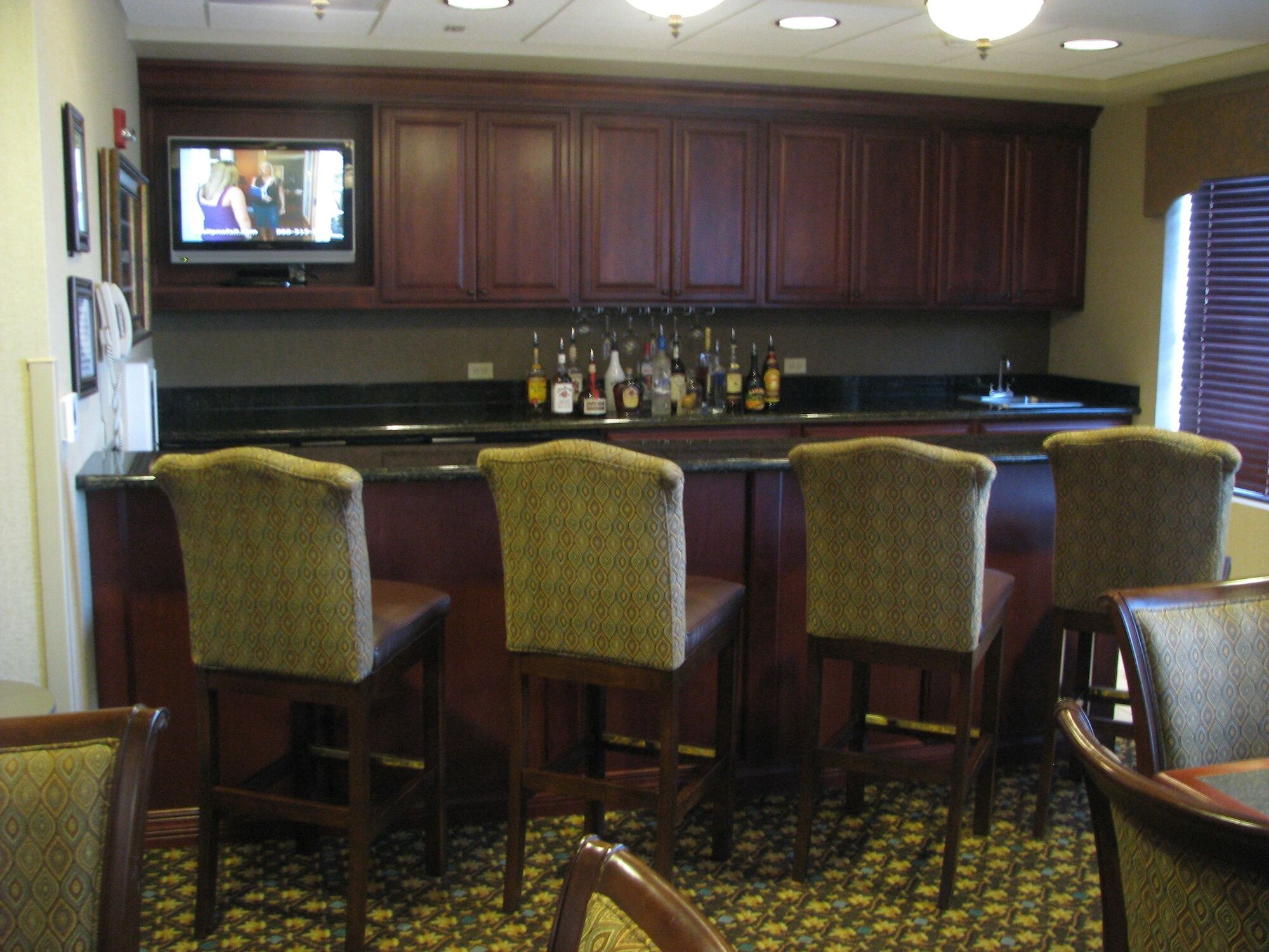 Wingate By Wyndham Columbia/Lexington Hotel Exterior photo